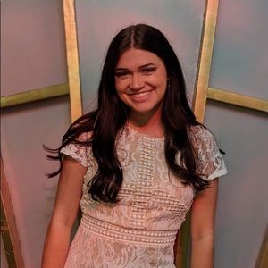 Meet your Posher, Caitlynne